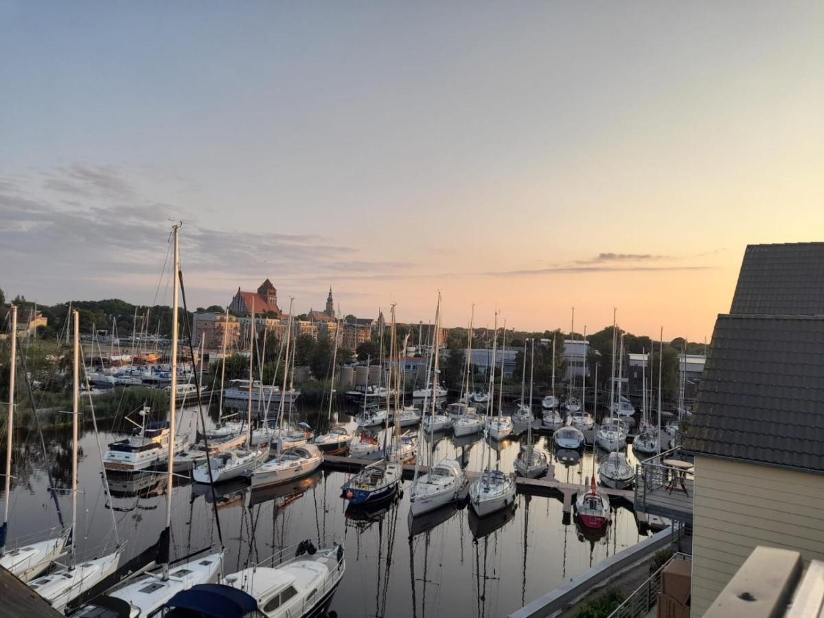 Ferienwohnung Marina Am Ryck Greifswald Ngoại thất bức ảnh
